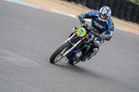 enduro-digital-images;event-digital-images;eventdigitalimages;mallory-park;mallory-park-photographs;mallory-park-trackday;mallory-park-trackday-photographs;no-limits-trackdays;peter-wileman-photography;racing-digital-images;trackday-digital-images;trackday-photos